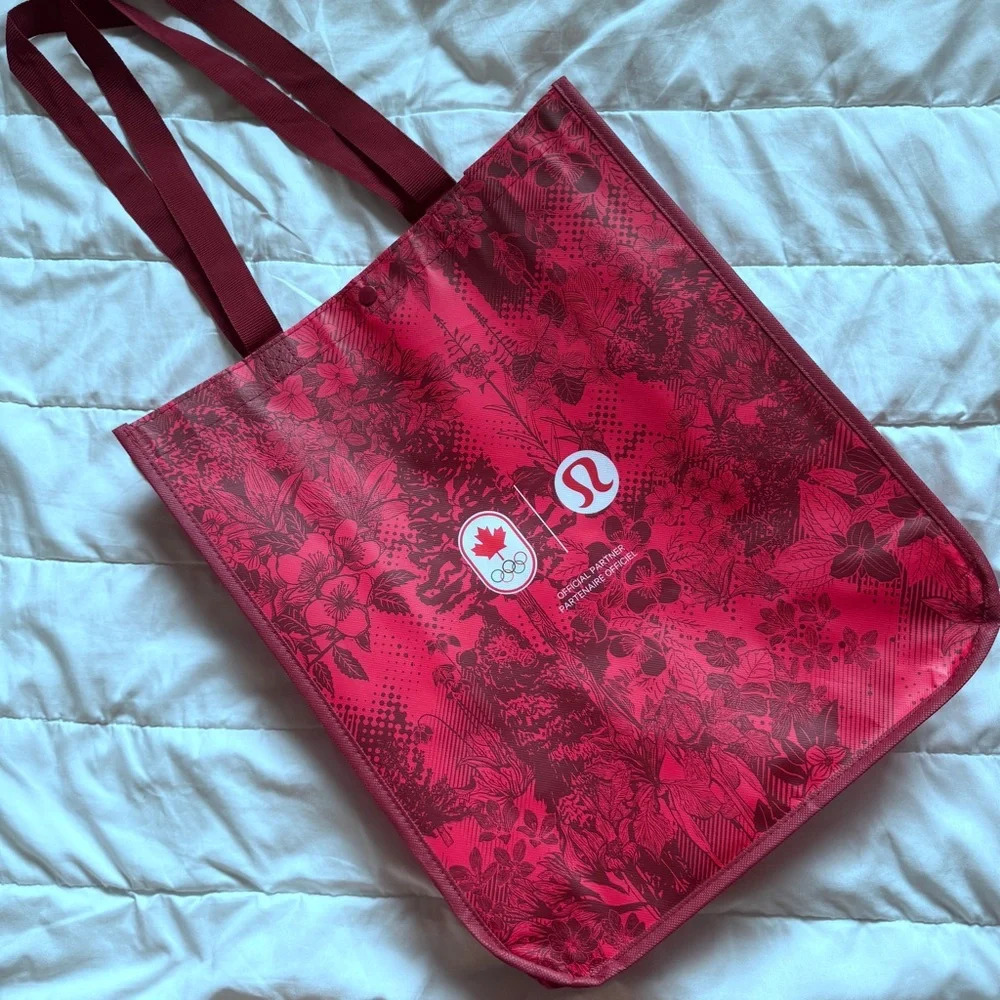 🇨🇦 Lululemon 2024 Team Canada Olympic Reusable Shopping Tote Bag Large